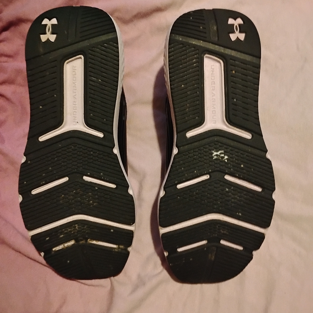 Women's UA Commit 4 Training Shoes Size 9